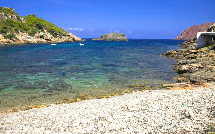 pescaturismomenorca.com excursiones en barco a Cala Fontanelles Menorca