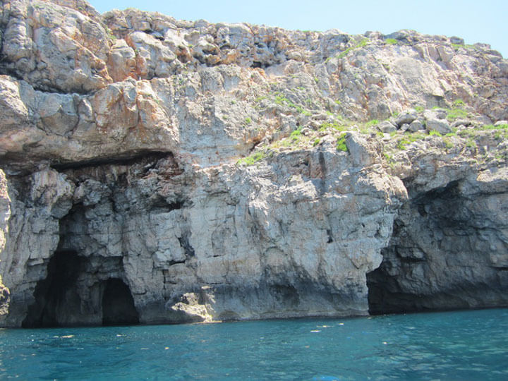 pescaturismomenorca.com excursiones en barco a Cales Coves Menorca