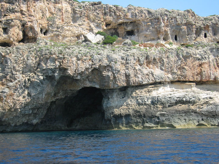 pescaturismomenorca.com excursiones en barco a Cales Coves Menorca