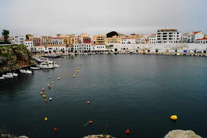 pescaturismomenorca.com excursiones en barco a Cales Fonts Menorca